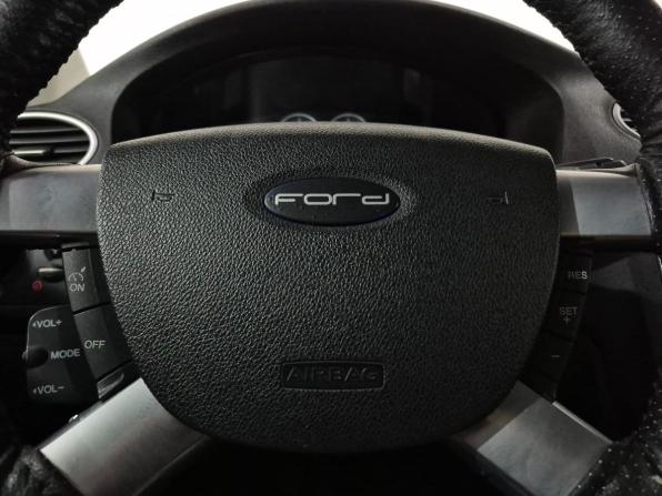 Ford Focus II с пробегом 2007 года, цена 390 000 рублей, 271369 км, седан, Автокод Объявления