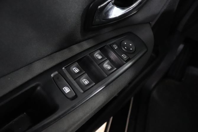 Renault Scenic III Рестайлинг с пробегом 2012 года, цена 789 000 рублей, 290000 км, минивэн, Автокод Объявления