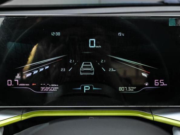 Geely Coolray I Рестайлинг с пробегом 2023 года, цена 2 149 000 рублей, 35850 км, внедорожник, Автокод Объявления