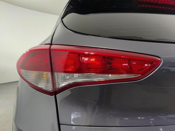 Hyundai Tucson III с пробегом 2018 года, цена 1 800 000 рублей, 199203 км, внедорожник, Автокод Объявления