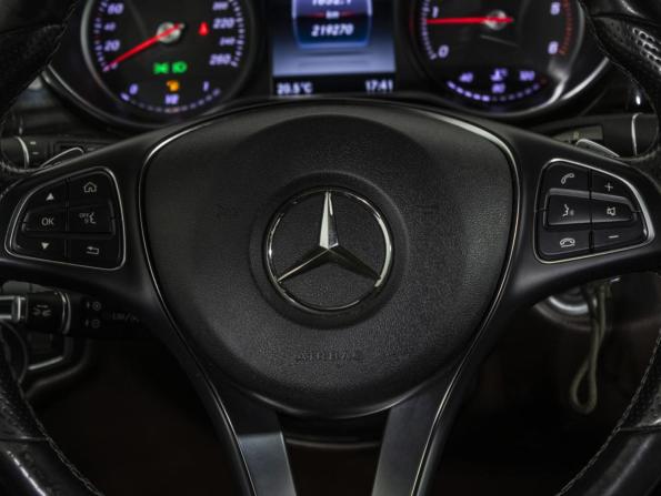 Mercedes-Benz V-Класс III (W447) с пробегом 2017 года, цена 4 185 000 рублей, 219270 км, минивэн, Автокод Объявления