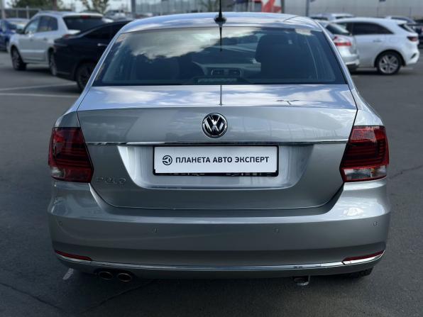 Volkswagen Polo V Рестайлинг с пробегом 2017 года, цена 1 225 000 рублей, 80481 км, седан, Автокод Объявления