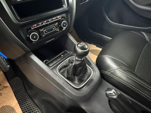 Volkswagen Jetta VI с пробегом 2011 года, цена 659 200 рублей, 229914 км, седан, Автокод Объявления