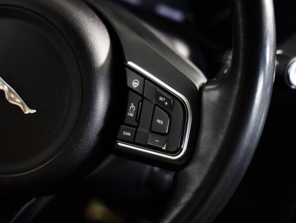 Jaguar XE I с пробегом 2016 года, цена 1 499 000 рублей, 137316 км, седан, Автокод Объявления