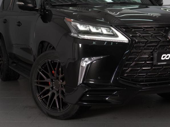 Lexus LX III Рестайлинг 2 с пробегом 2018 года, цена 9 860 000 рублей, 63737 км, внедорожник, Автокод Объявления