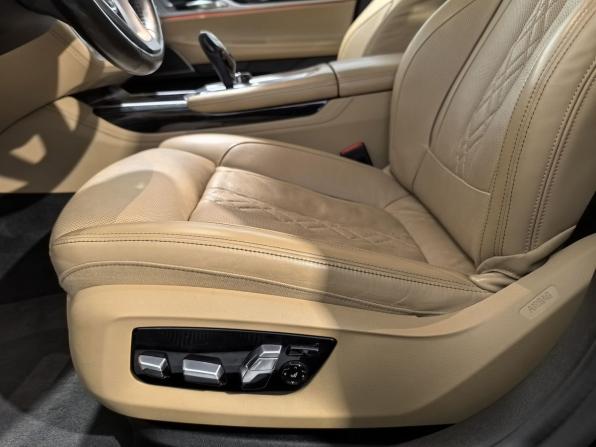 BMW 7 серии VI (G11/G12) Рестайлинг с пробегом 2019 года, цена 6 699 000 рублей, 64191 км, седан, Автокод Объявления
