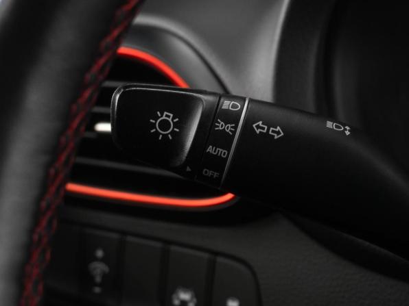 Hyundai i30 III Рестайлинг с пробегом 2019 года, цена 1 594 070 рублей, 98982 км, хэтчбек, Автокод Объявления