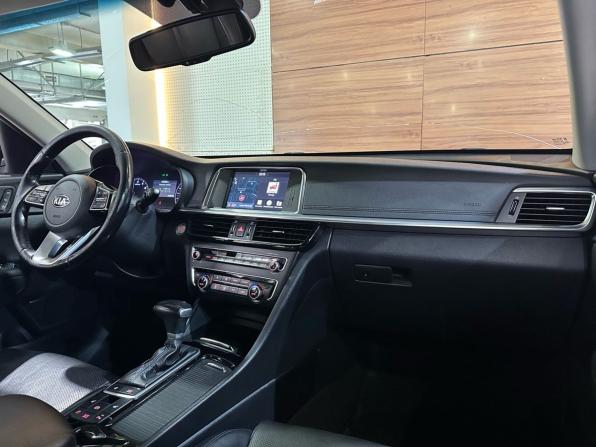 Kia Optima IV Рестайлинг с пробегом 2018 года, цена 1 949 000 рублей, 165533 км, седан, Автокод Объявления