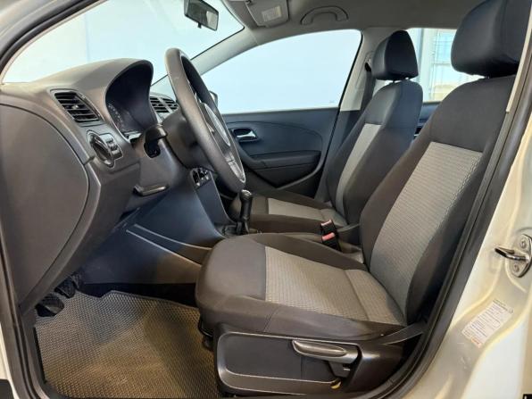 Volkswagen Polo V с пробегом 2012 года, цена 580 000 рублей, 182968 км, седан, Автокод Объявления