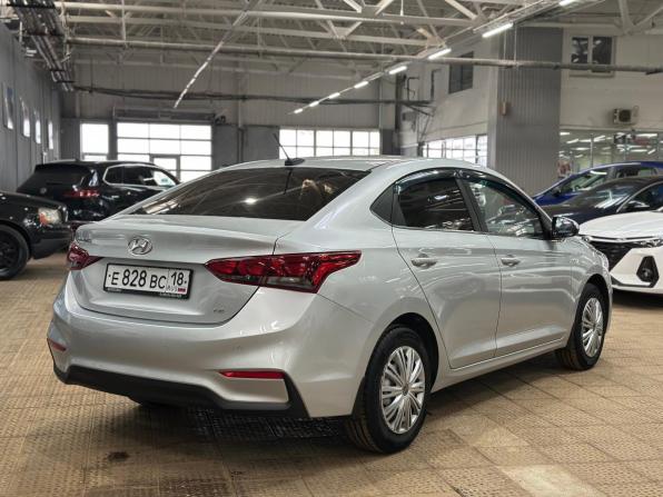 Hyundai Solaris II с пробегом 2017 года, цена 1 220 000 рублей, 164186 км, седан, Автокод Объявления
