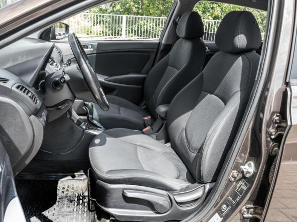 Hyundai Solaris I Рестайлинг с пробегом 2014 года, цена 1 060 000 рублей, 240885 км, хэтчбек, Автокод Объявления