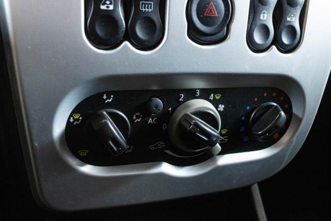 Renault Sandero I с пробегом 2011 года, цена 690 000 рублей, 84349 км, хэтчбек, Автокод Объявления