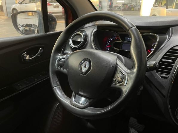 Renault Kaptur I с пробегом 2017 года, цена 1 330 000 рублей, 205068 км, внедорожник, Автокод Объявления