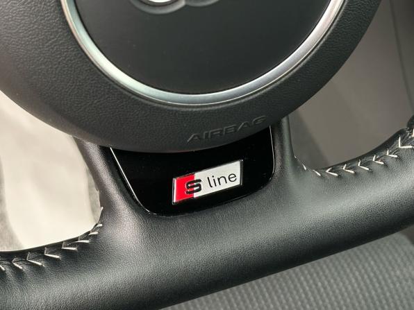 Audi Q3 I (8U) Рестайлинг с пробегом 2017 года, цена 2 570 000 рублей, 146115 км, внедорожник, Автокод Объявления