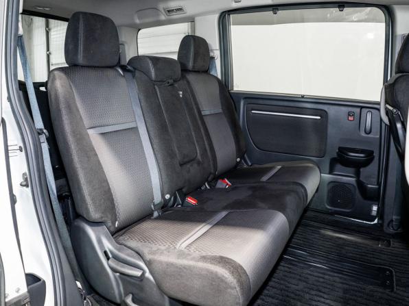 Honda Stepwgn V Рестайлинг с пробегом 2018 года, цена 2 265 000 рублей, 72910 км, минивэн, Автокод Объявления