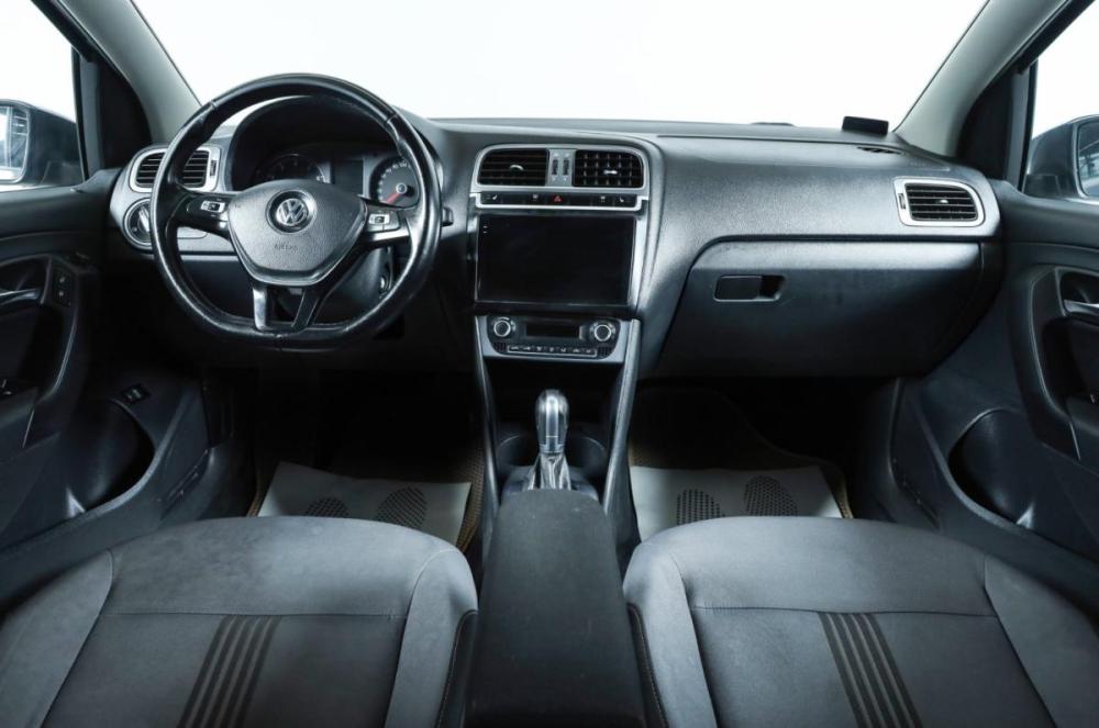 Volkswagen Polo V Рестайлинг Новосибирск  - изображение 9