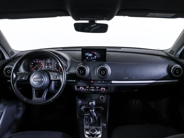 Audi A3 III (8V) Рестайлинг с пробегом 2016 года, цена 1 940 000 рублей, 95000 км, седан, Автокод Объявления