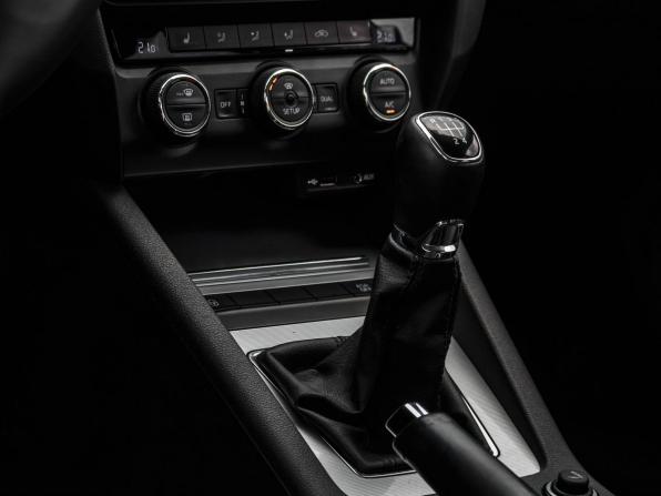 Skoda Octavia III (A7) с пробегом 2015 года, цена 1 230 000 рублей, 160419 км, лифтбек, Автокод Объявления