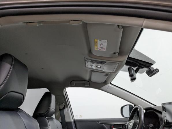 Toyota RAV4 V (XA50) с пробегом 2020 года, цена 3 250 000 рублей, 63287 км, внедорожник, Автокод Объявления