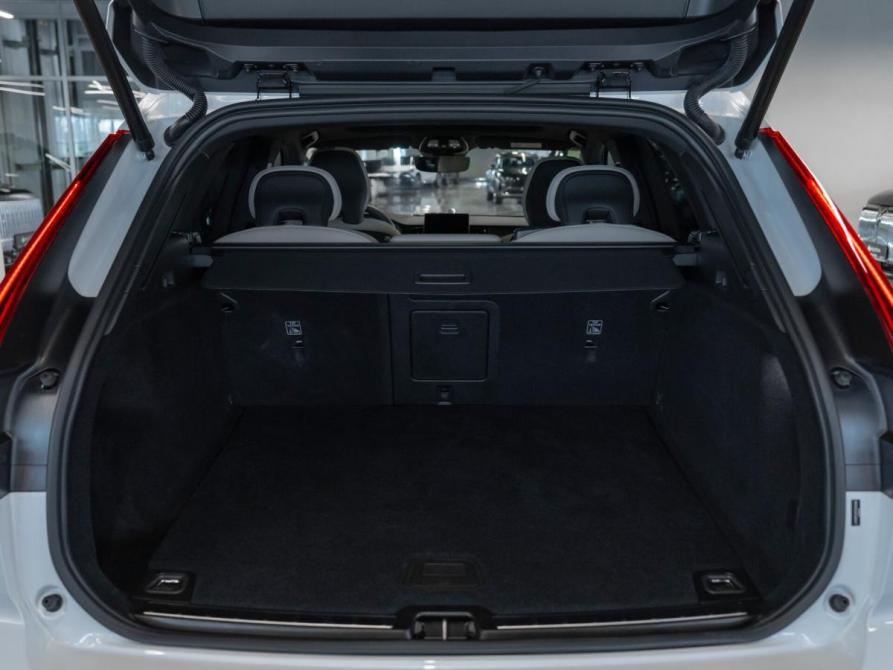 Volvo XC60 II Рестайлинг 2 Москва  - изображение 25