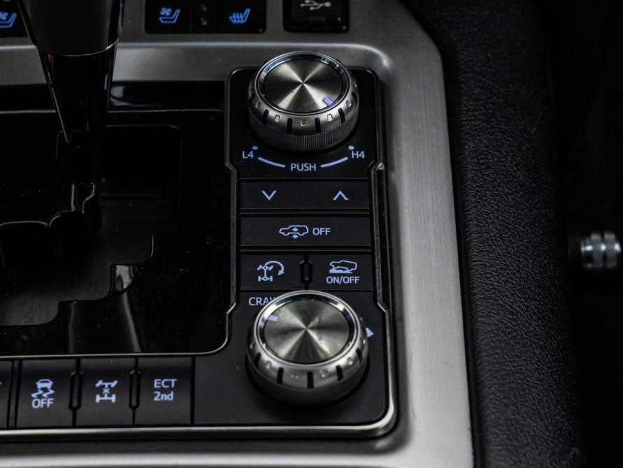 Toyota Land Cruiser 200 Series Рестайлинг 2 Санкт-Петербург  - изображение 14