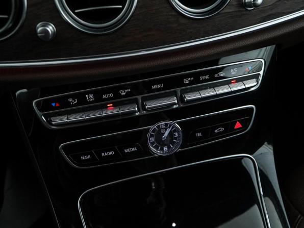 Mercedes-Benz E-Класс V (W213 S213 C238) с пробегом 2016 года, цена 2 499 046 рублей, 176626 км, седан, Автокод Объявления