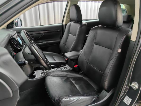 Mitsubishi Outlander III Рестайлинг 2 с пробегом 2015 года, цена 1 625 000 рублей, 146000 км, внедорожник, Автокод Объявления