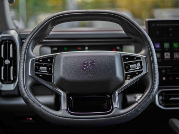 JETOUR T2 с пробегом 2024 года, цена 3 111 000 рублей, 22767 км, внедорожник, Автокод Объявления