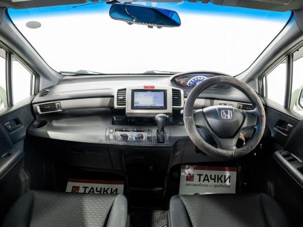 Honda Freed I Рестайлинг с пробегом 2014 года, цена 975 000 рублей, 169317 км, компактвэн, Автокод Объявления