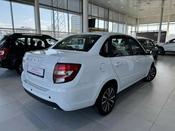 Lada (ВАЗ) Granta I Рестайлинг с пробегом 2024 года, цена 1 202 000 рублей, 6011 км, седан, Автокод Объявления
