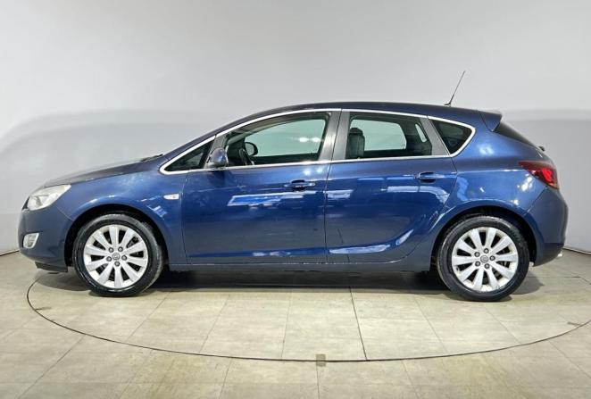 Opel Astra J с пробегом 2011 года, цена 590 000 рублей, 198947 км, хэтчбек, Автокод Объявления