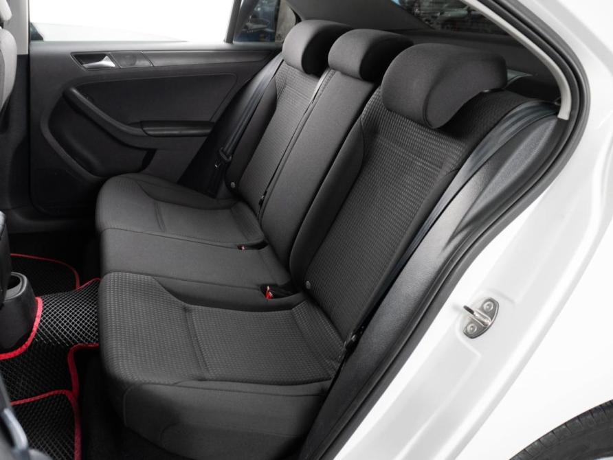 Volkswagen Jetta VI Рестайлинг Тюмень  - изображение 9