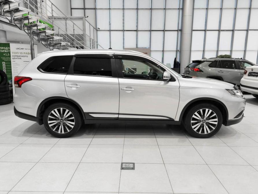 Mitsubishi Outlander III Рестайлинг 3 Казань  - изображение 5