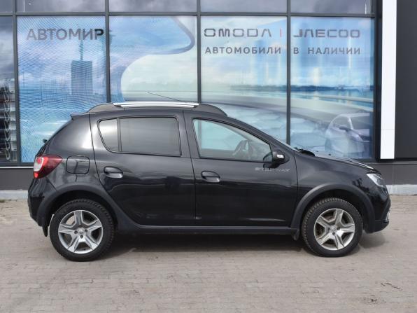 Renault Sandero II Рестайлинг с пробегом 2021 года, цена 1 380 000 рублей, 70919 км, хэтчбек, Автокод Объявления