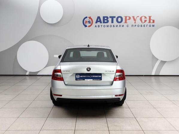 Skoda Octavia III (A7) Рестайлинг с пробегом 2019 года, цена 2 119 000 рублей, 52473 км, лифтбек, Автокод Объявления