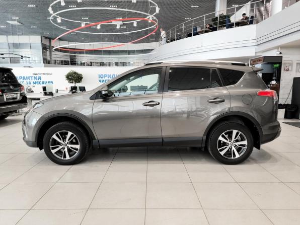 Toyota RAV4 IV (XA40) Рестайлинг с пробегом 2017 года, цена 2 399 000 рублей, 89502 км, внедорожник, Автокод Объявления