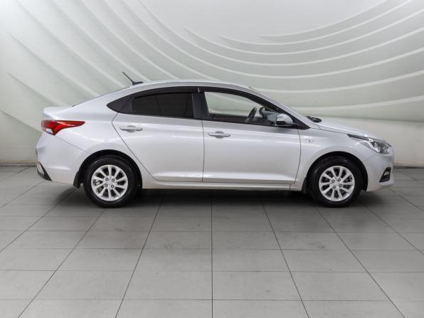 Hyundai Solaris II с пробегом 2017 года, цена 1 198 000 рублей, 172473 км, седан, Автокод Объявления