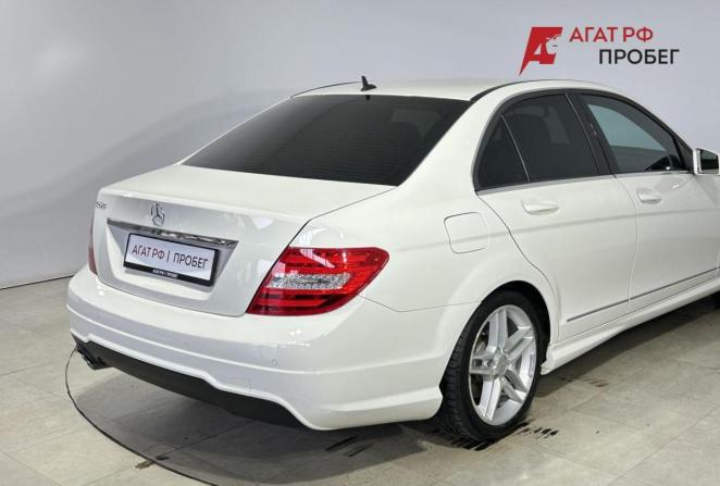 Mercedes-Benz C-Класс III (W204) Рестайлинг с пробегом 2012 года, цена 1 850 000 рублей, 231229 км, седан, Автокод Объявления