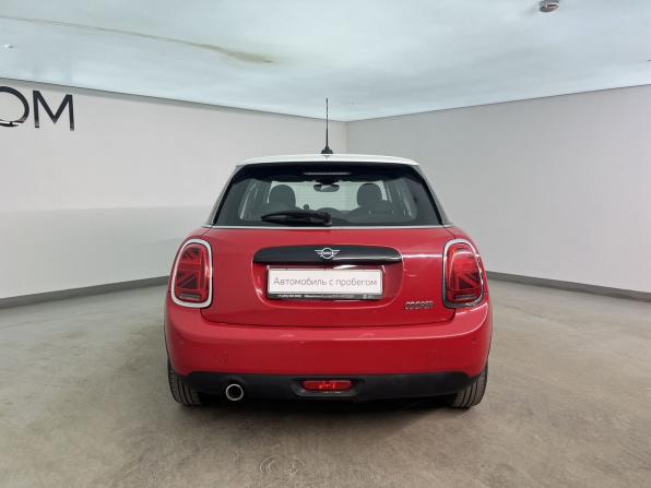 Mini Hatch III (F55/F56) Рестайлинг с пробегом 2019 года, цена 1 790 000 рублей, 118400 км, хэтчбек, Автокод Объявления