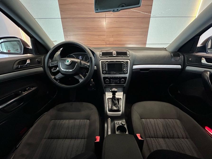 Skoda Octavia II (A5) Рестайлинг Челябинск  - изображение 8
