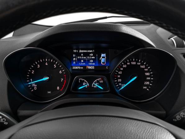 Ford Kuga II Рестайлинг с пробегом 2018 года, цена 1 219 000 рублей, 233875 км, внедорожник, Автокод Объявления