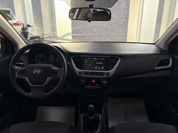 Hyundai Solaris II с пробегом 2018 года, цена 1 495 000 рублей, 71167 км, седан, Автокод Объявления