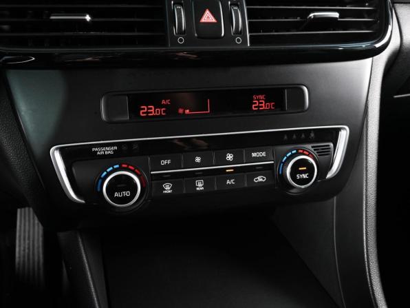 Kia Optima IV с пробегом 2017 года, цена 1 299 000 рублей, 239621 км, седан, Автокод Объявления