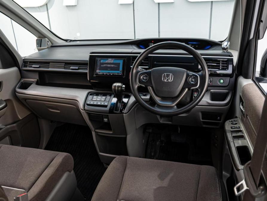 Honda Stepwgn V Краснодар  - изображение 6
