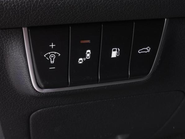 Kia Stinger I с пробегом 2018 года, цена 2 230 000 рублей, 99801 км, лифтбек, Автокод Объявления
