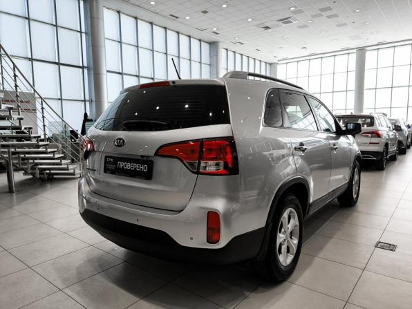Kia Sorento II Рестайлинг с пробегом 2012 года, цена 1 350 000 рублей, 195479 км, внедорожник, Автокод Объявления