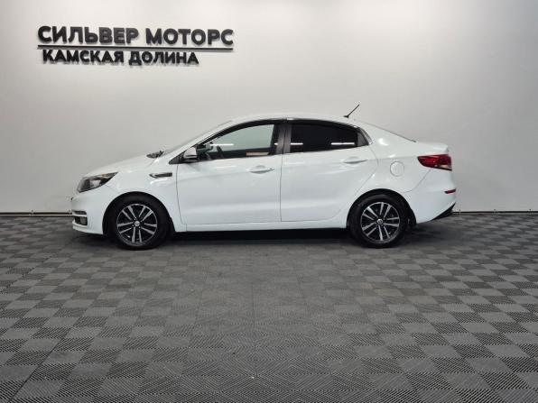 Kia Rio III Рестайлинг с пробегом 2015 года, цена 1 030 000 рублей, 111850 км, седан, Автокод Объявления