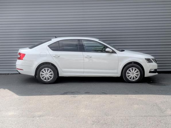 Skoda Octavia III (A7) Рестайлинг с пробегом 2020 года, цена 1 875 000 рублей, 65171 км, лифтбек, Автокод Объявления