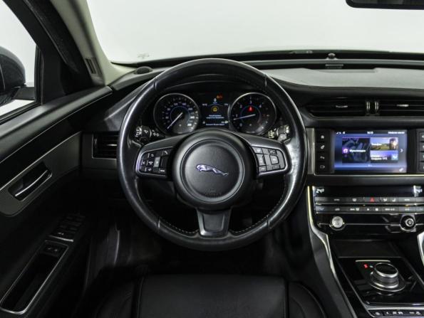 Jaguar XF II с пробегом 2018 года, цена 2 149 000 рублей, 104834 км, седан, Автокод Объявления