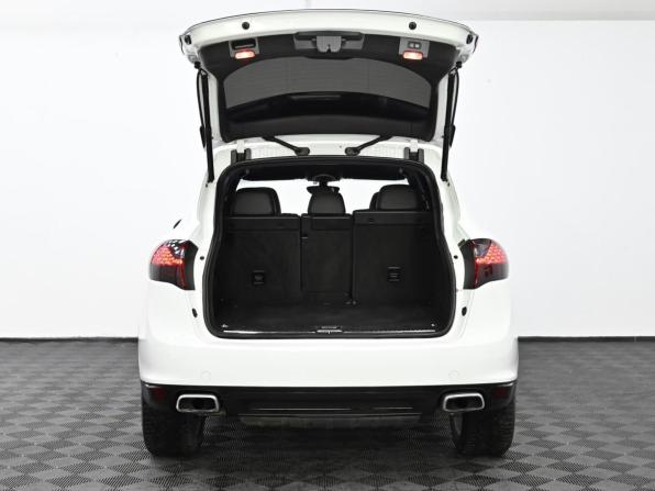 Porsche Cayenne II (958) с пробегом 2013 года, цена 2 499 000 рублей, 136000 км, внедорожник, Автокод Объявления